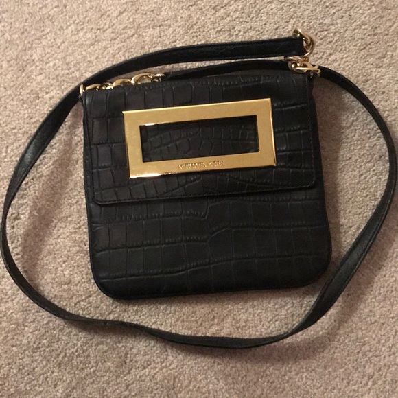 Micheal Kors crossbody purse - Picture 1 of 7